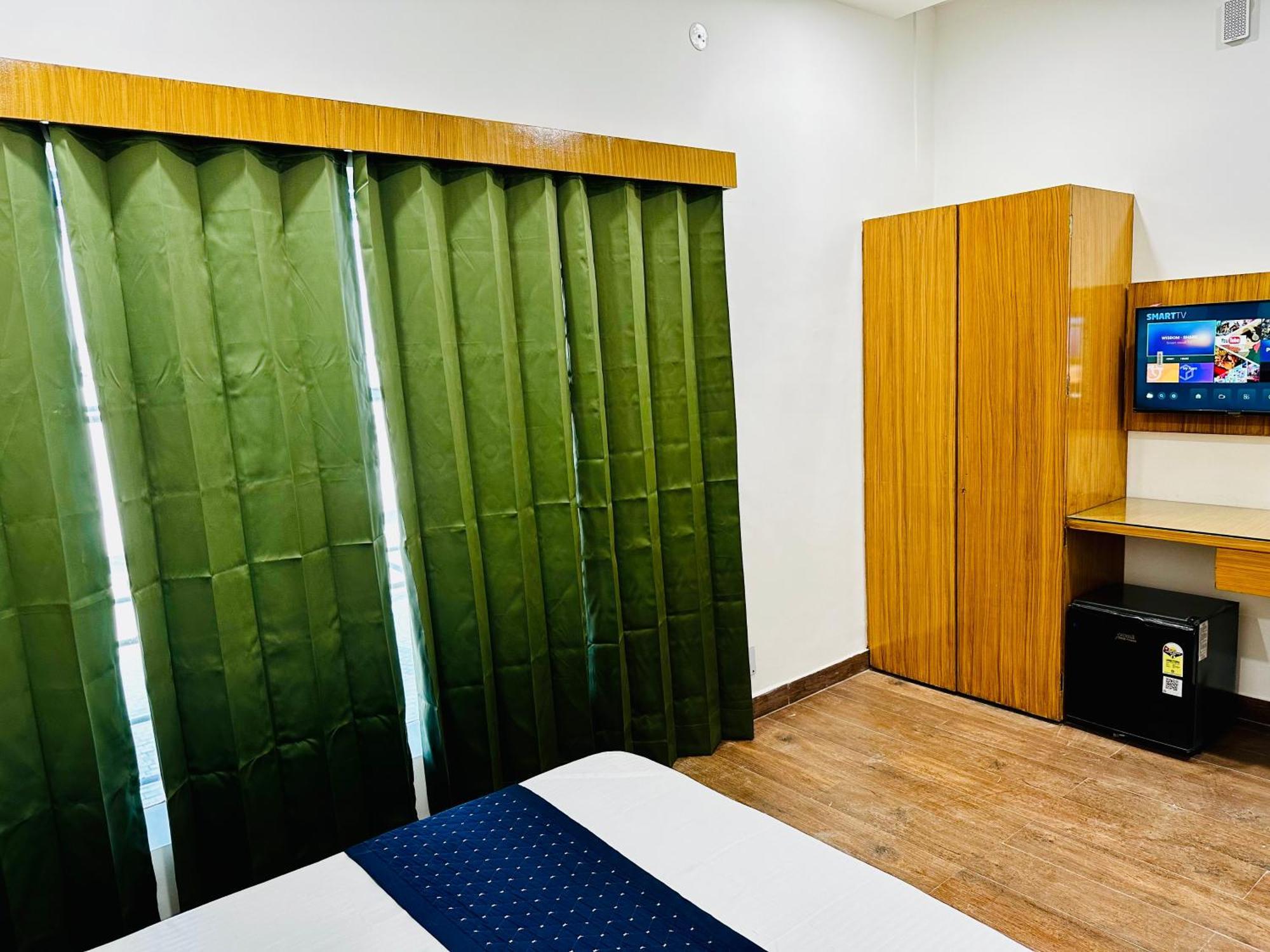 The Loya Hotel Muktsar Экстерьер фото