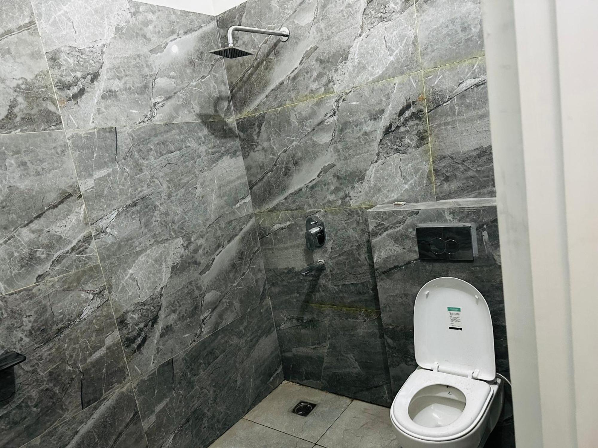 The Loya Hotel Muktsar Экстерьер фото