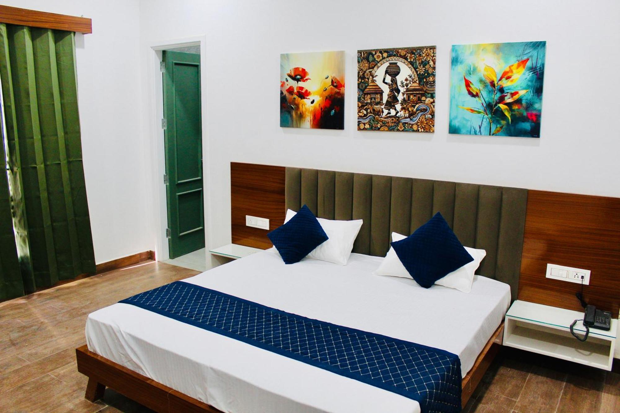 The Loya Hotel Muktsar Экстерьер фото