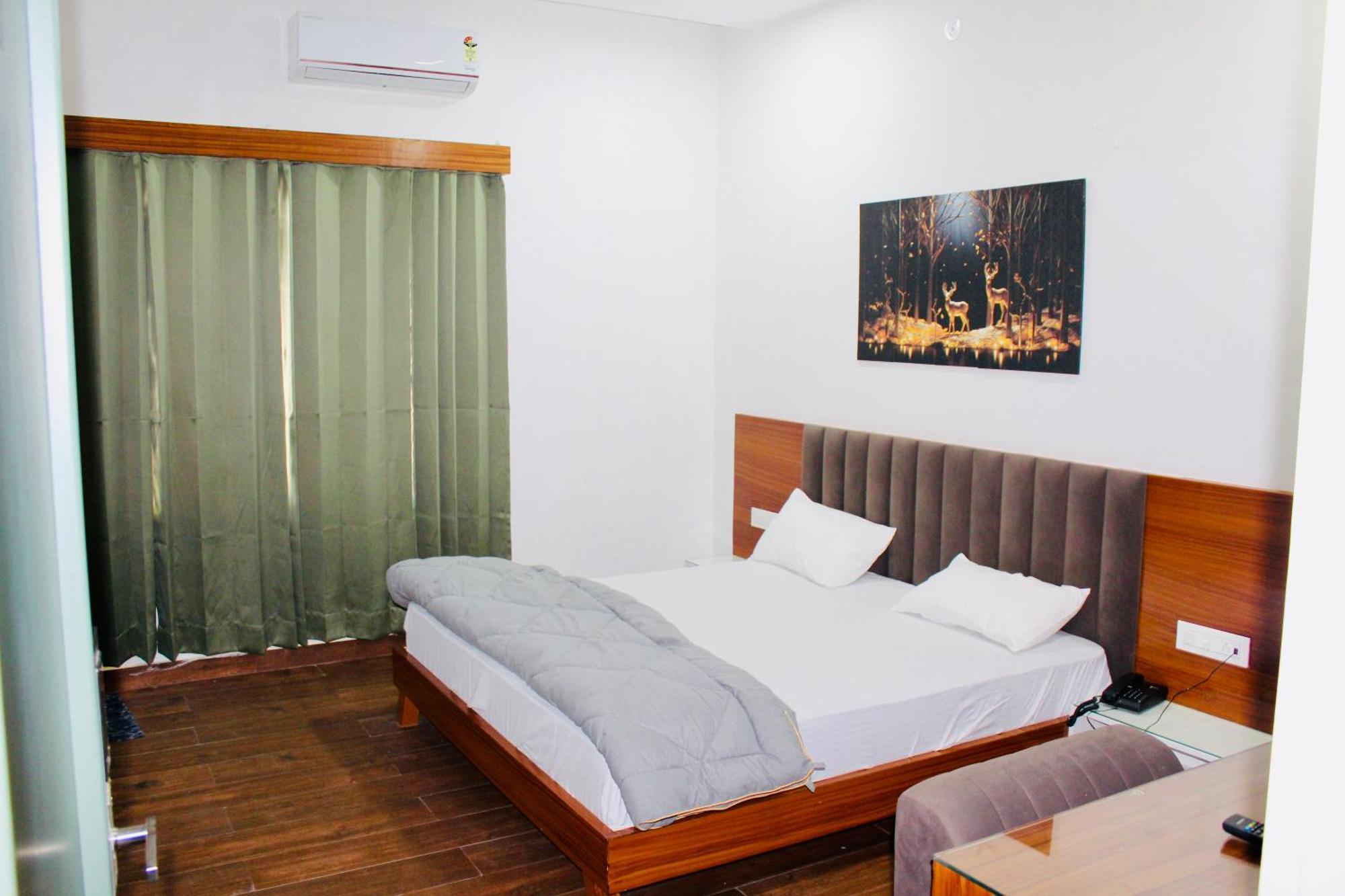 The Loya Hotel Muktsar Экстерьер фото